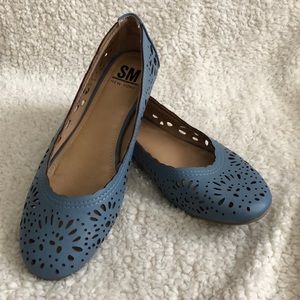 Flats size 8